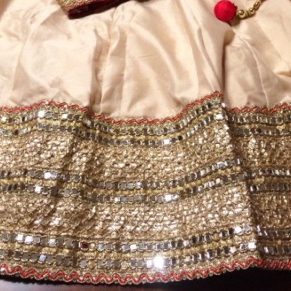 Beautiful Red & Cream Mirror Work Indian/Bollywood/Pakistani Lehenga Choli - Picture 5 of 17